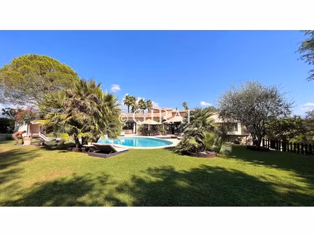 vente villa 8 pièces 490 m² à saint paul de vence (06570)  2 980 000 €