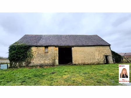 vesly - belle grange en pierres de 140 m2 au sol à aménager complètement - toiture neuve -