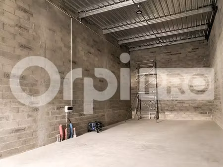 entrepôt de stockage a louer