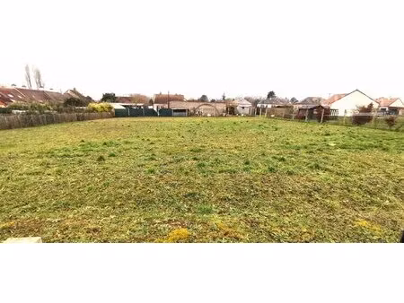 a vendre terrain construtible viabilise 884 m2