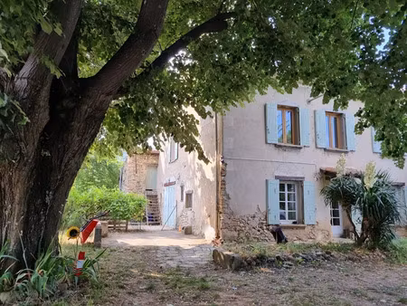 vente maison 7 pièces 213 m² à lurs (04700)  300 000 €