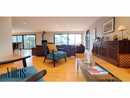 magnifique villa d'architecte avec vue exceptionnelle sur le