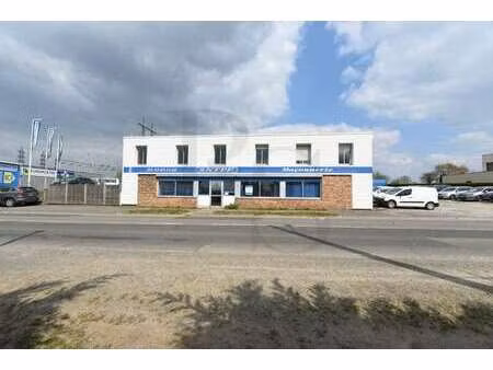 location bureaux et commerces à la selle-la-forge (61100) : à louer / 264m² la selle-la-fo