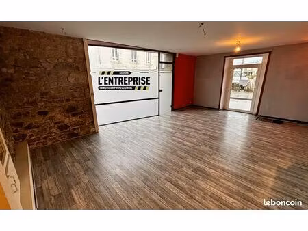 local commercial 32 m² ploudaniel
