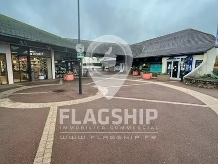 local commercial 90 m² marolles en brie