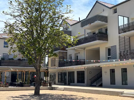 vente commerce 76 m² fleurieux-sur-l'arbresle (69210)