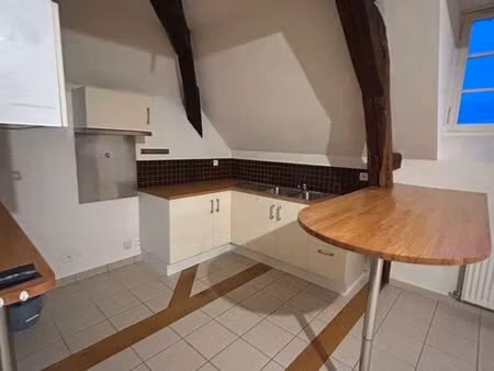 appartement deux pièces plein centre ville