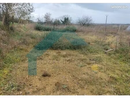 terrain 870 m² derval