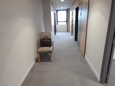 bureaux 135 m² tours