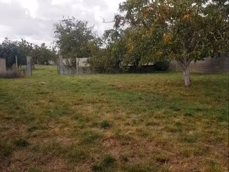 terrain à bâtir de 2200m2