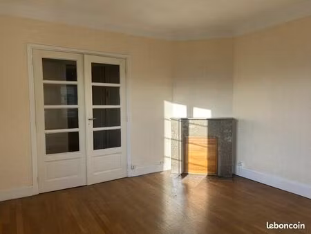 appartement 3 pièces 80 m²