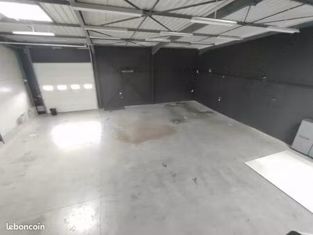 local d'activité 375 m²