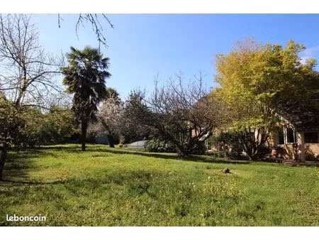 maison 7 pièces 253 m²