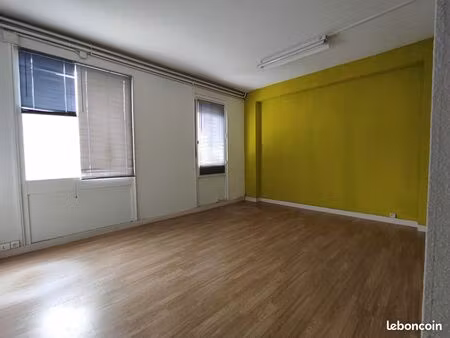 bureaux 22 m² artigues pres bordeaux