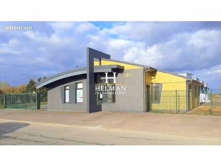 bureaux 424 m² mazinghem