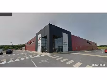 local commercial 75 m²