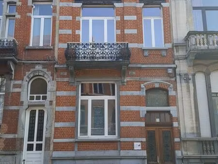 vends local à usage de crèche ou bureaux en belgique - commune st gilles proche de bruxell