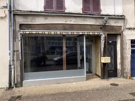 location commerce 47 m² à tulle (19000)