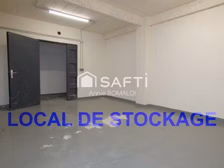 local commercial de stockage 107 m2 situe idealement