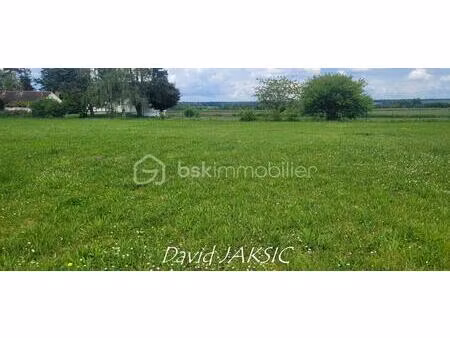 terrain de 1 960 m² à montereau-fault-yonne