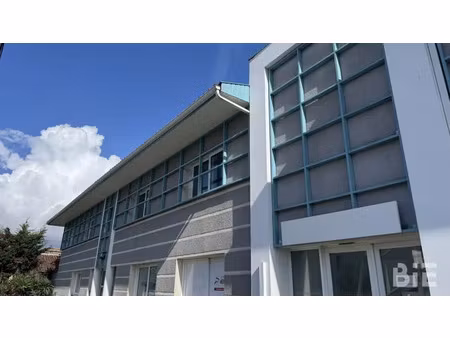 location bureau pessac 33600