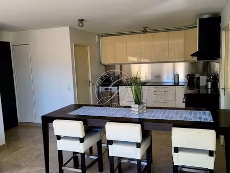 vente appartement 4 pièces 90m2 grimaud 83310 - 480000 € - surface privée