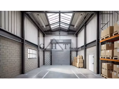 location local industriel 450 m² à noisy-le-grand (93160)