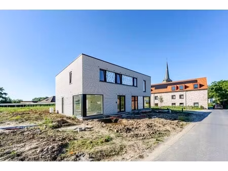 huis te koop in dilbeek met 3 slaapkamers