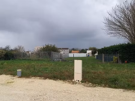 vente terrain 352 m² à saujon (17600)  80 960 €