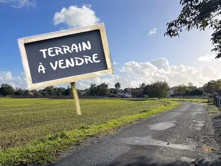 vente terrain à batir 826 m² à loulay (17330)  21 200 €