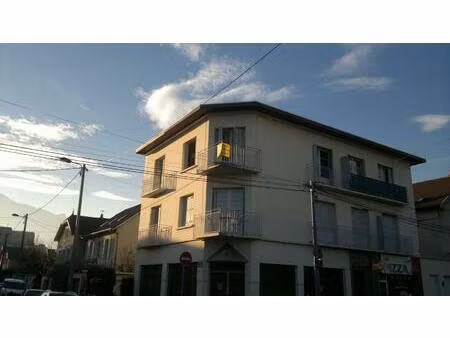 location bureau 64 m² à grenoble (38000)