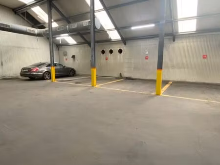 entrepôt à louer - schaerbeek