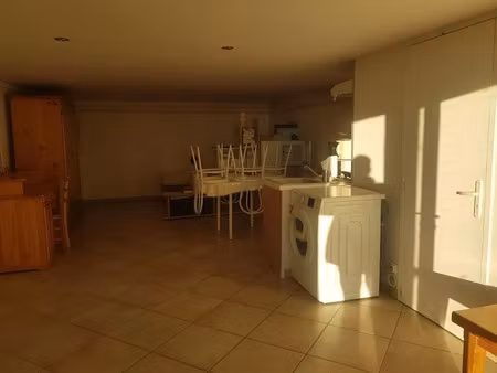 location meublée appartement 1 pièce 40 m² à saint-alban-les-eaux (42370)  470 €