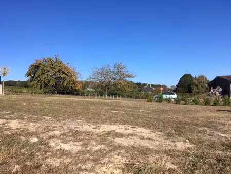 vente terrain 693 m² à distré (49400)  63 000 €