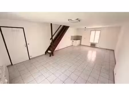 location appartement 2 pièces 50.19 m² à may-en-multien (77145)  610 €