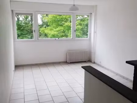location appartement 1 pièce 26 m² à melun (77000)  710 €
