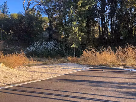 vente terrain à batir 668 m² à orange (84100)  140 000 €