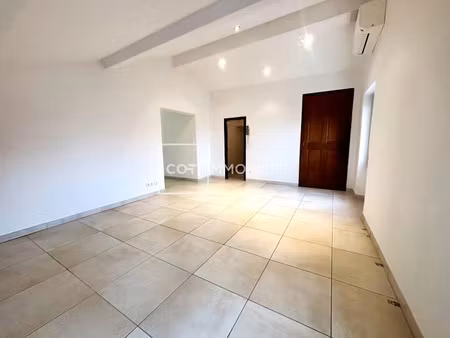 location appartement 4 pièces 81.3 m² à propriano (20110)  950 €