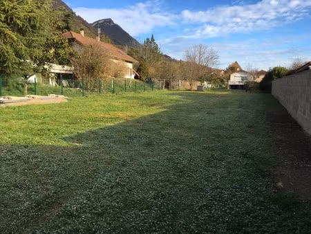 vente terrain 665 m² à lumbin (38660)  250 000 €