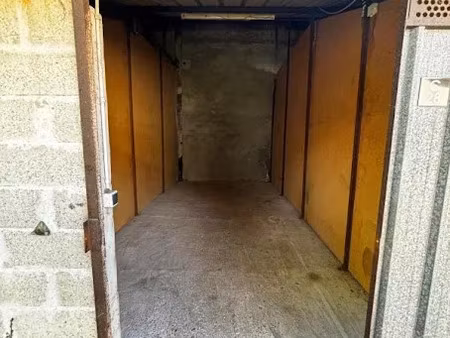 location parking à messanges (40660)  126 €