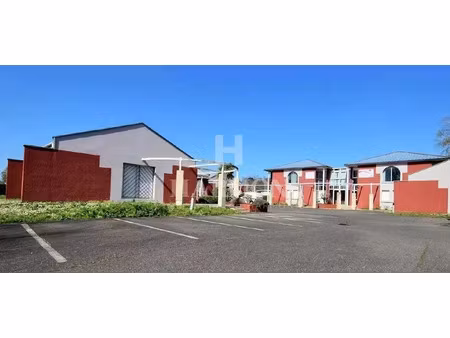 location locaux professionnels 1 pièce 100 m² à artix (64170)  700 €