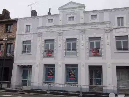 location locaux professionnels à henin-beaumont (62110)  2 500 €