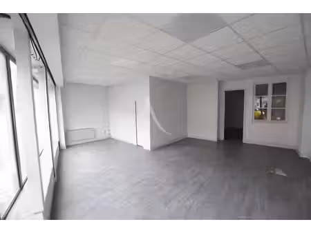 location locaux professionnels 0 pièces 53 m² à magny-en-vexin (95420)  905 €
