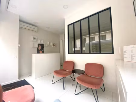 location locaux professionnels 37 m² à paris 17ème (75017)  5 802 €