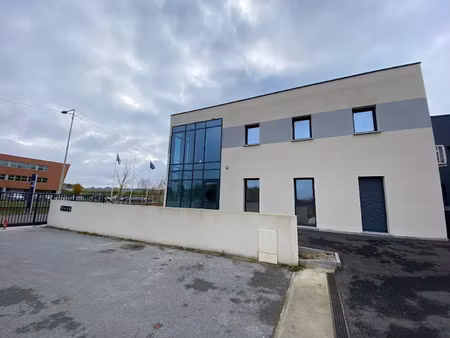 location locaux professionnels 7 pièces 150 m² à saint-brice-courcelles (51370)  1 750 €