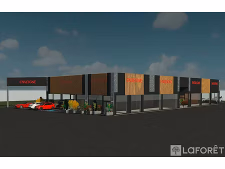 location locaux professionnels 132 m² à saint-flour (15100)  1 228 €