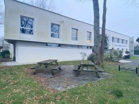 vente/location bureau la chapelle sur erdre 899 m²