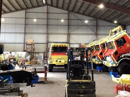 location entrepôt / local d'activités bassens 1 200 m²