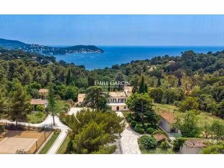 maison de luxe de 600 m2 en location toulon  france
