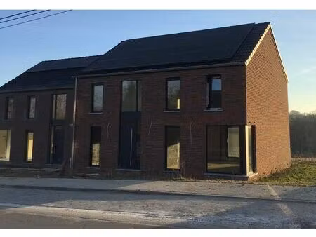 magnifique maison spacieuse unifamiliale (lot 5)